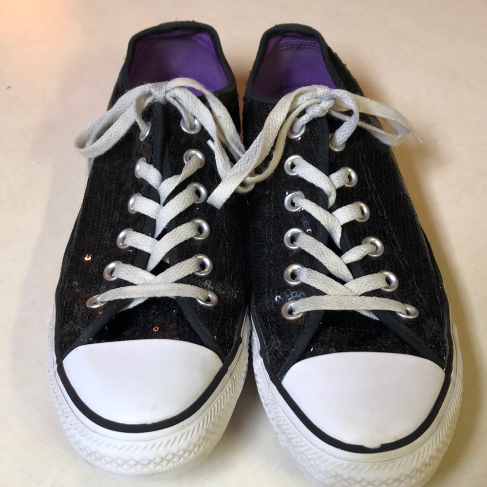 Converse Black Sequin low top Sneakers. WM Size 9